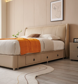 Erin Dreams Leather Bed